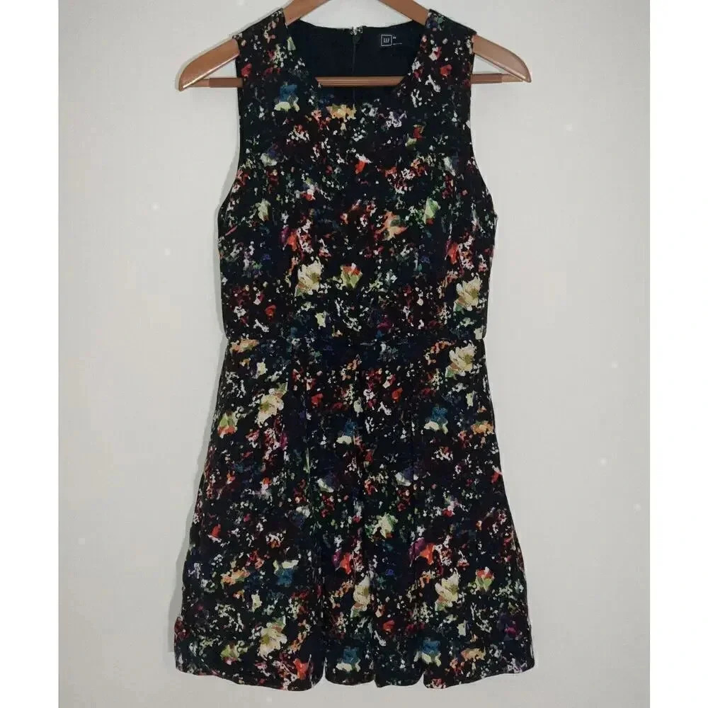 Gap Dress Size 4 Fit & Flare Sleeveless Pockets Lining Colorful Confetti Flouncy